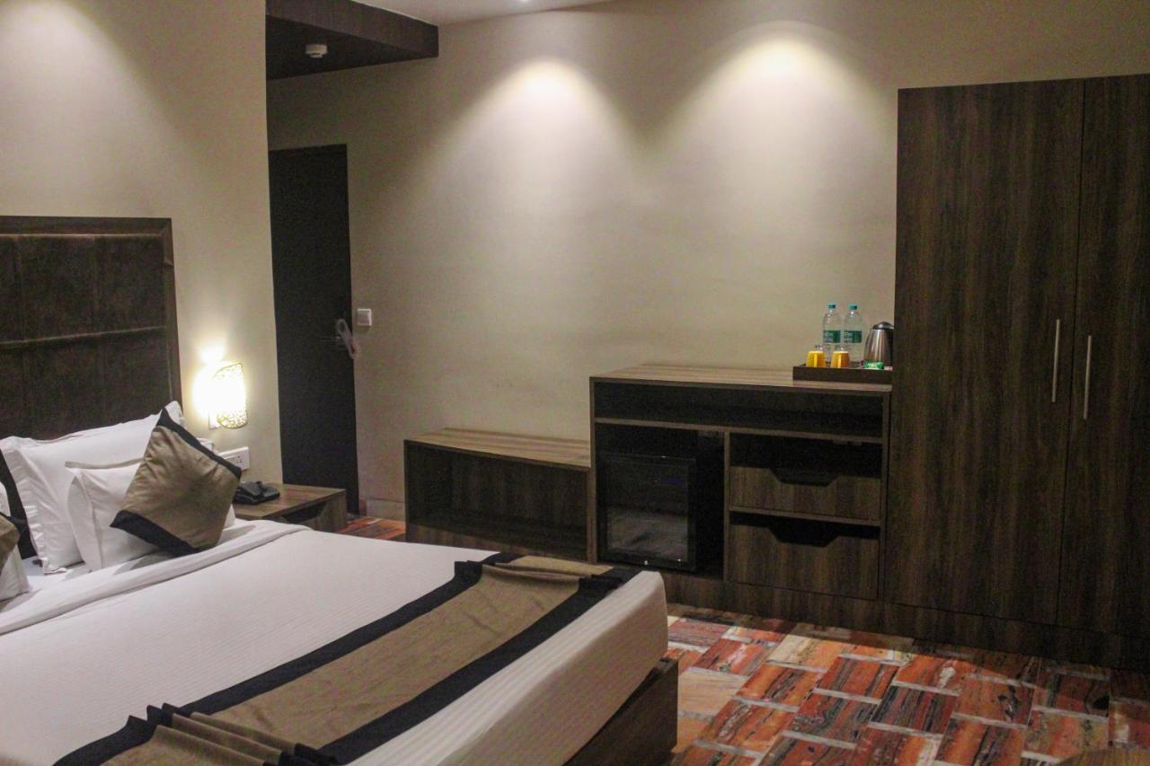 I-Towne' - A Unit Of Hotel Shivam International Deoghar Exteriér fotografie